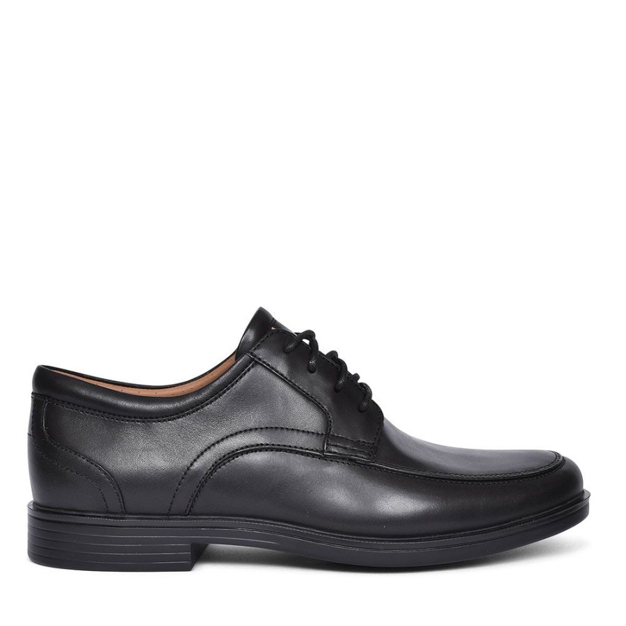 Mens CLARKS | Un Aldric Park Black Leather Shoe For Men In Blk Leather