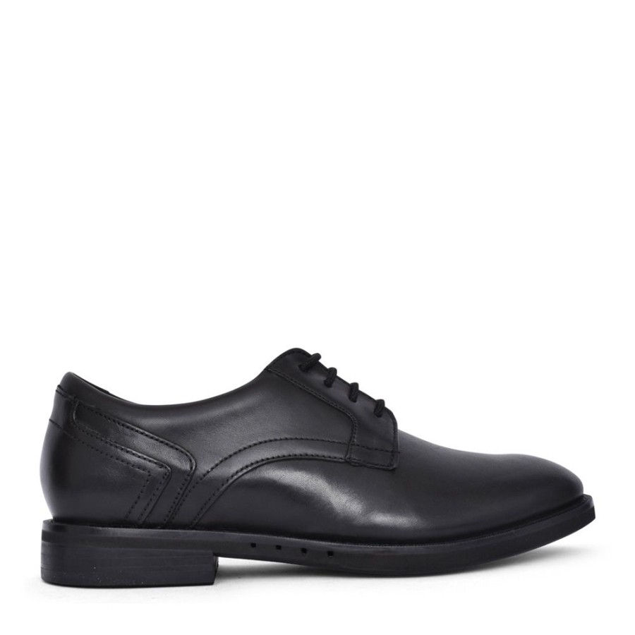 Mens CLARKS | Mens Un Hugh Lace Leather G-Fit Shoe In Blk Leather