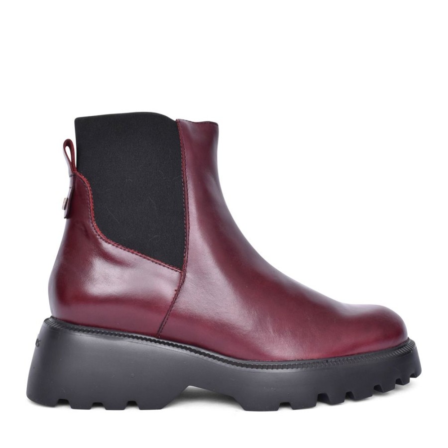 Ladies WONDERS | Ladies C-7203 Slip-On Ankle Boot In Burgandy