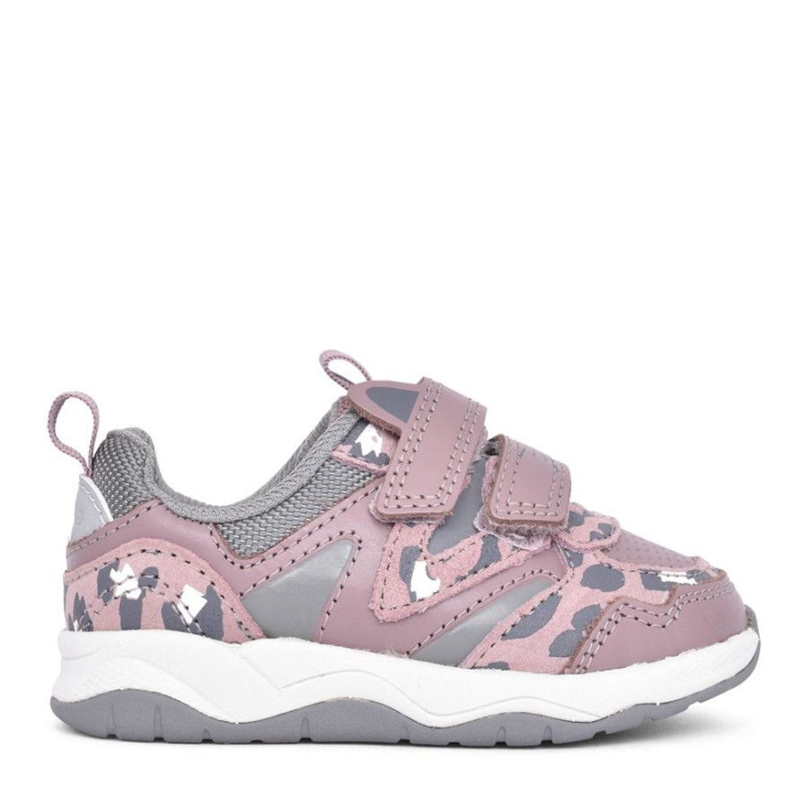 Girls CLARKS | Girls Clowder Run Pink Leather Trainer In Kids F Fit