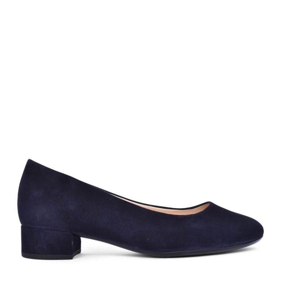 Ladies GABOR | Ladies 41.320 Develop Low Heel Court Shoe In Navy