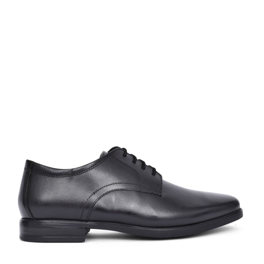 Mens CLARKS | Mens Howard Walk H-Fit Shoe In Blk Leather